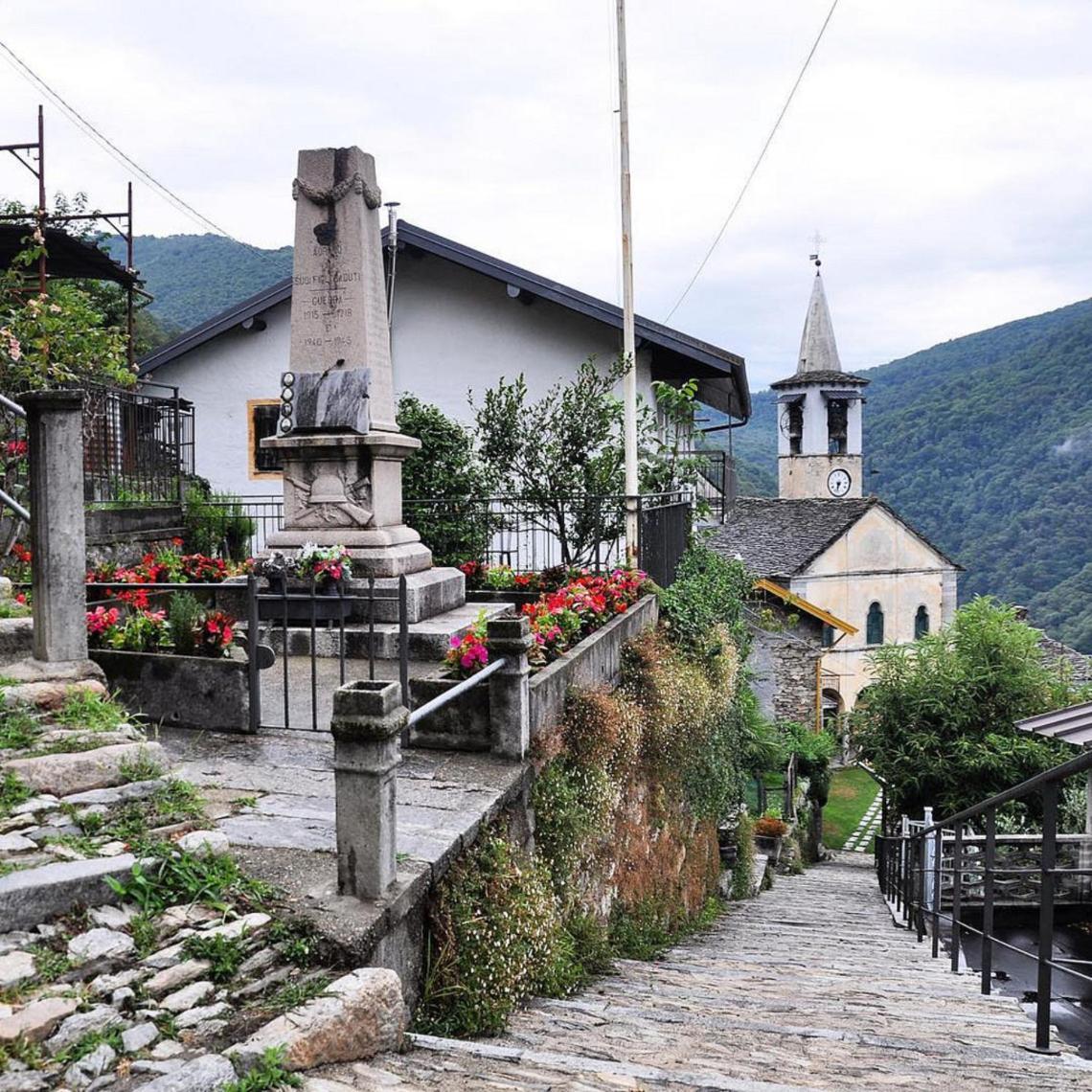 B&B La Locanda Del Cinghiale Aurano 外观 照片